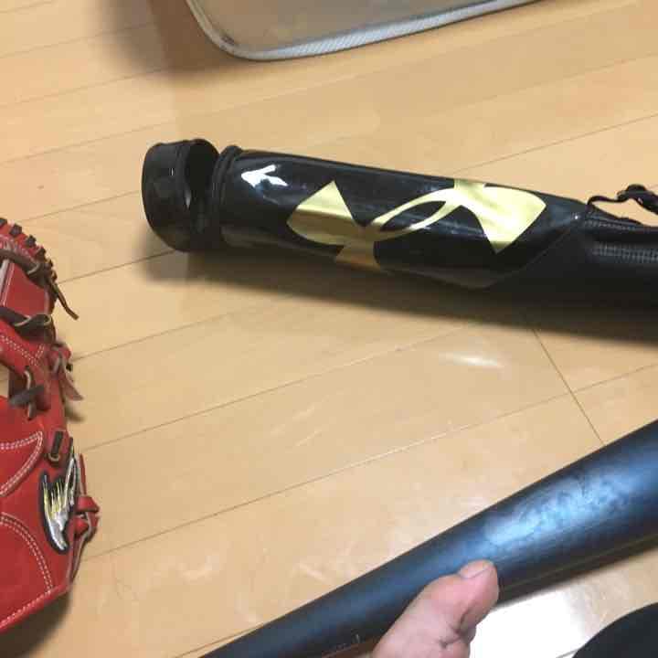 ミズノバット、スパイク