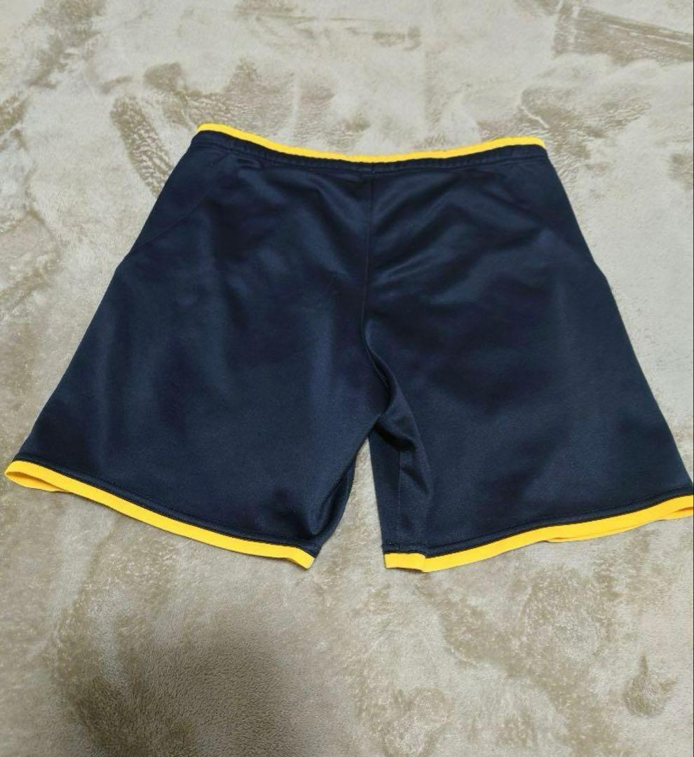 YONEX トナミ運輸　リーチョンウェイ YONEX ヨネックス ハーフパンツＬ