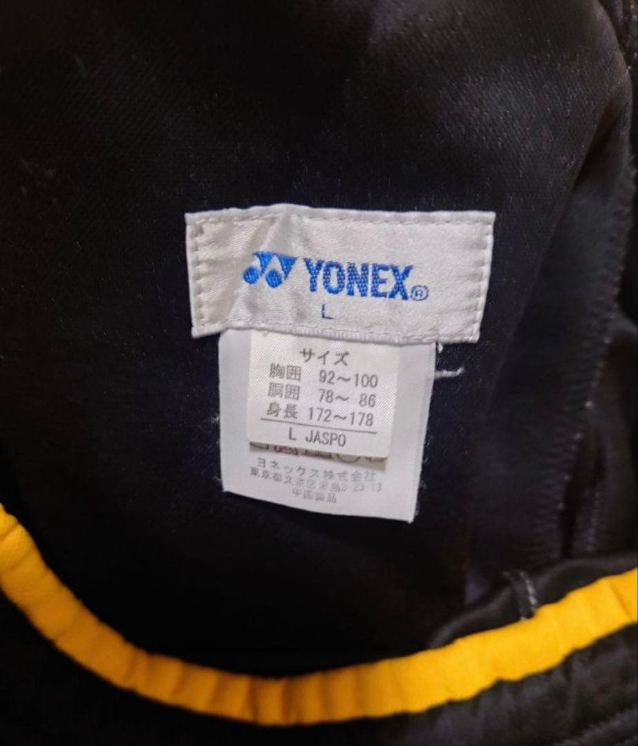 YONEX トナミ運輸　リーチョンウェイ YONEX ヨネックス ハーフパンツＬ