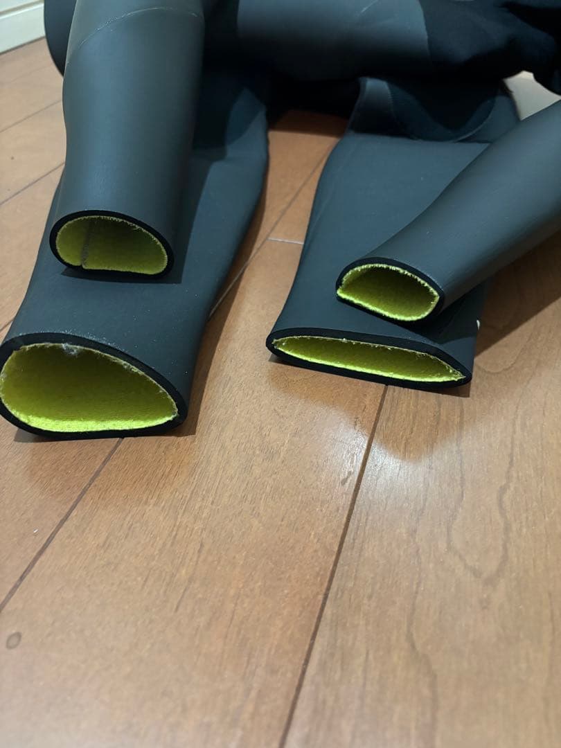 美品！　O'NEILL　バックジップ　5/3mm　セミドライ　Mサイズ
