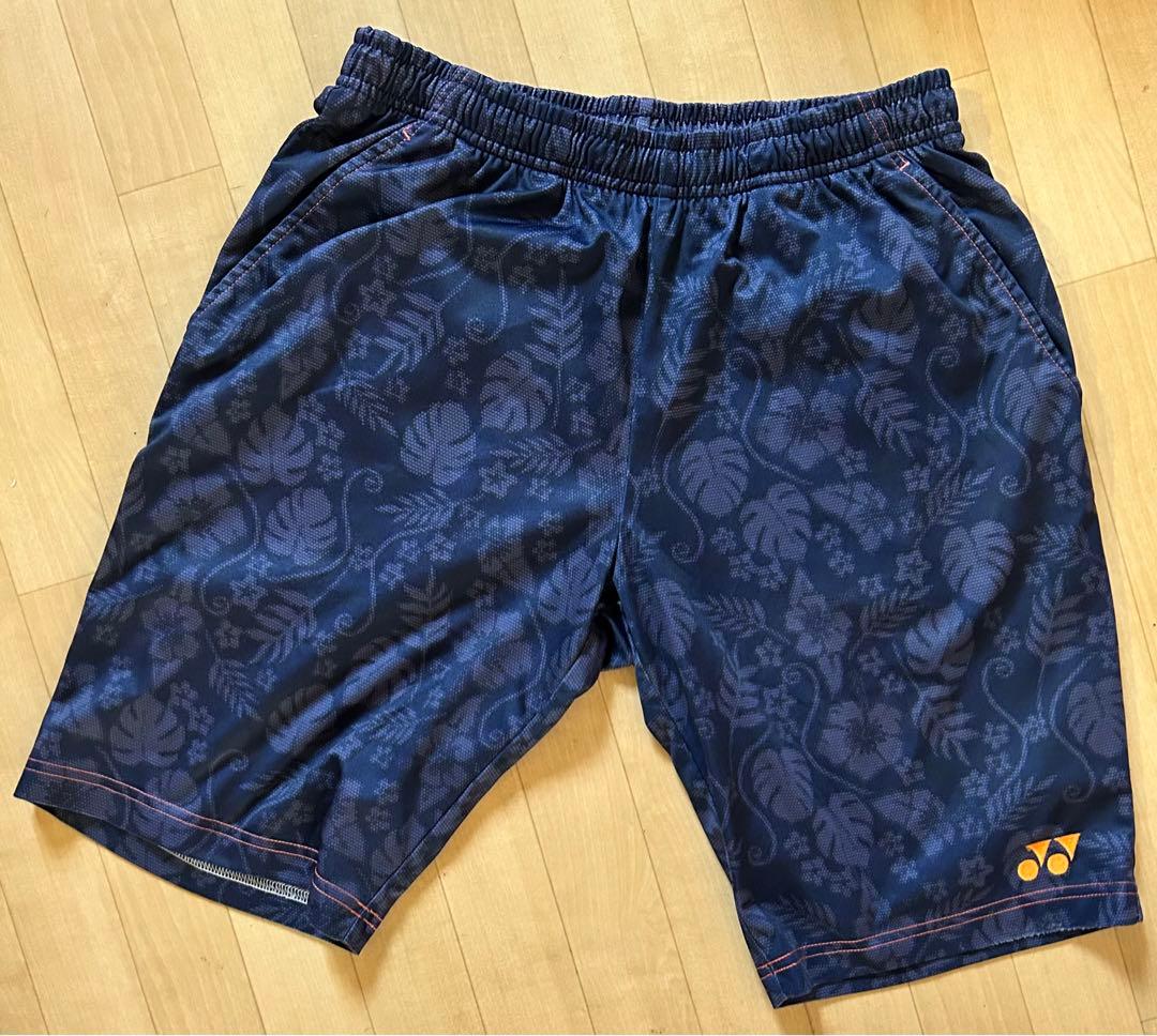 ヨネックス パンツ　L サイズ