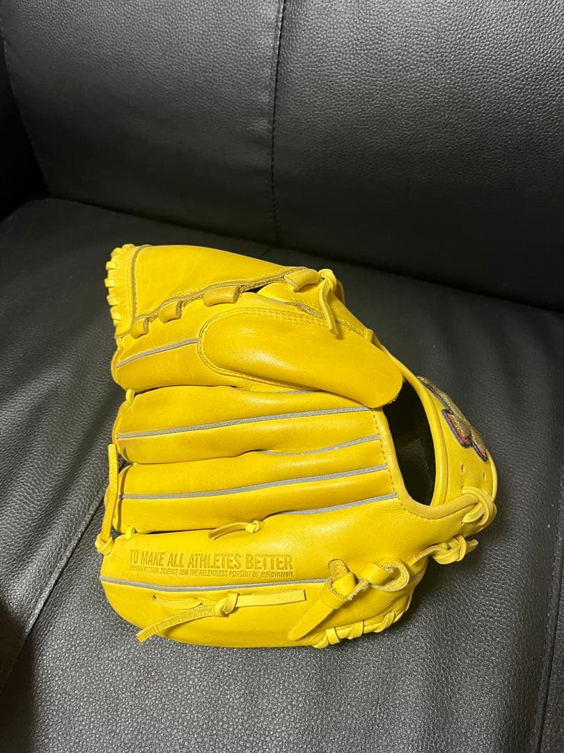 Under Armour 軟式野球グローブ イエロー