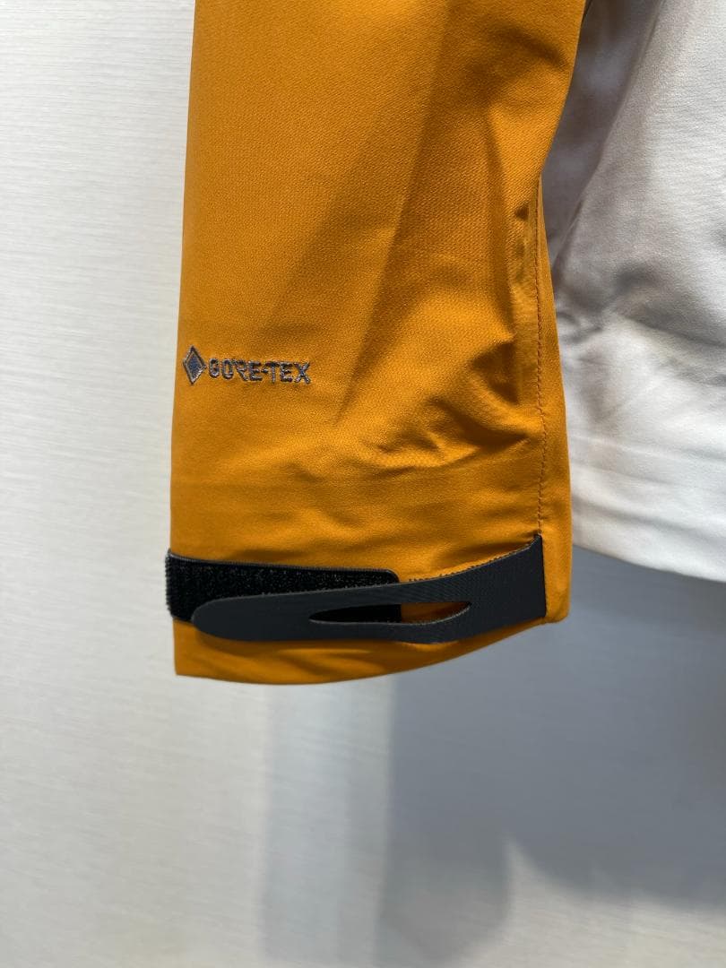 KOLON SPORT フード付きジャケット オレンジ/ホワイト