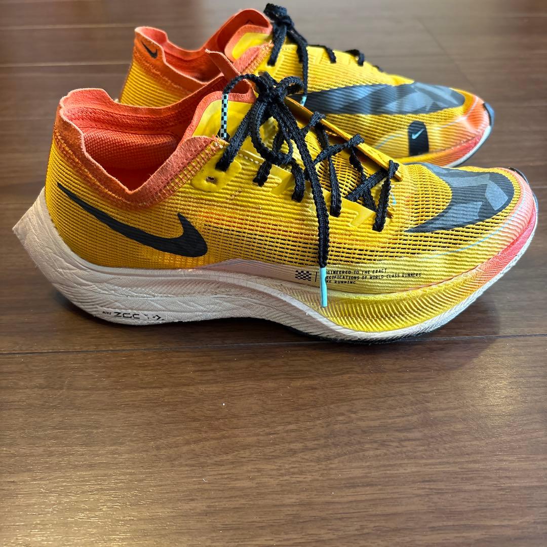 NIKEzoomヴェイパーフライNEXT%2 25.0㎝