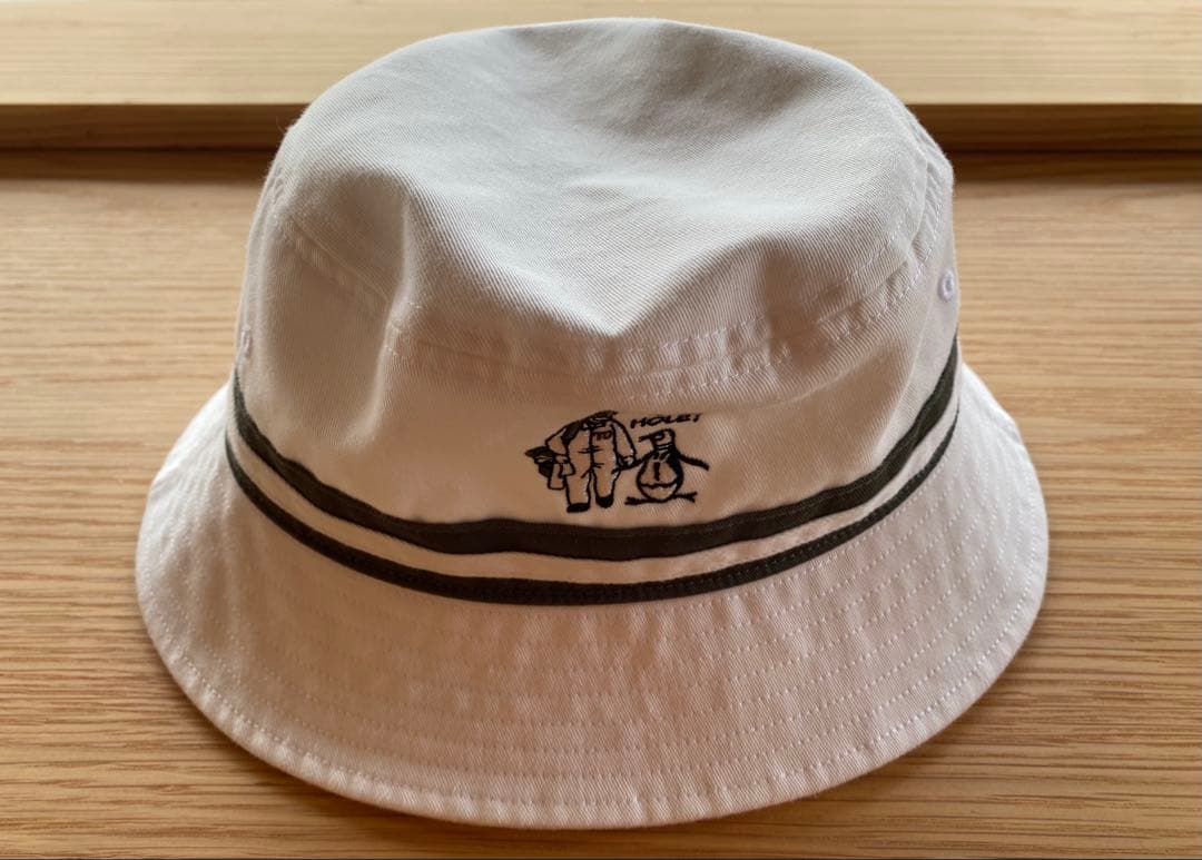 Penguin by Golfickers BUCKET HAT ホワイト