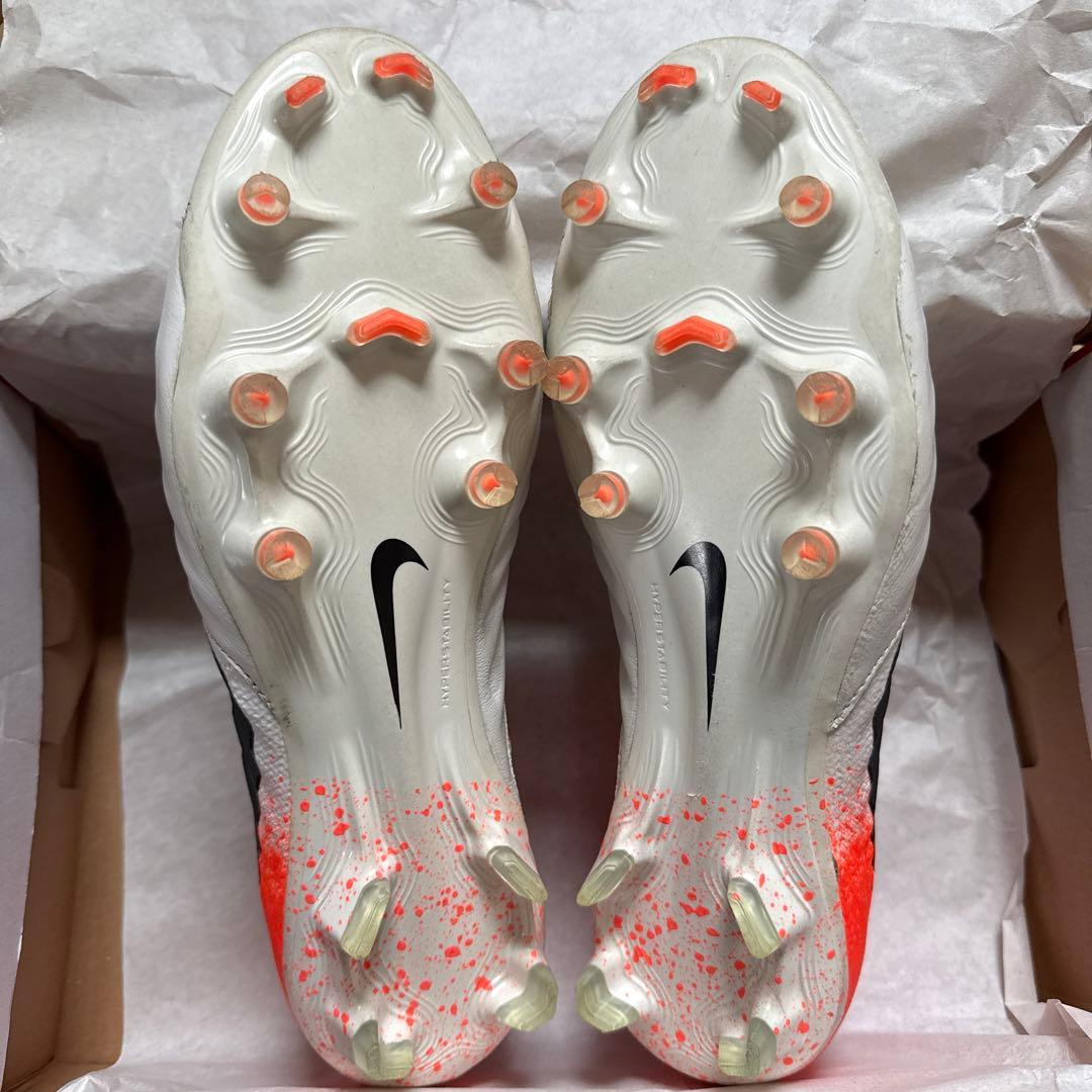サッカースパイクNIKE ティエンポ　FG 26.5
