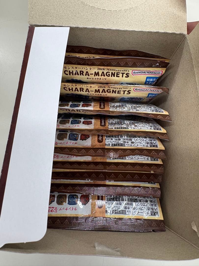 BANDAI NAMCO CHARA-MAGNETS 14個入り