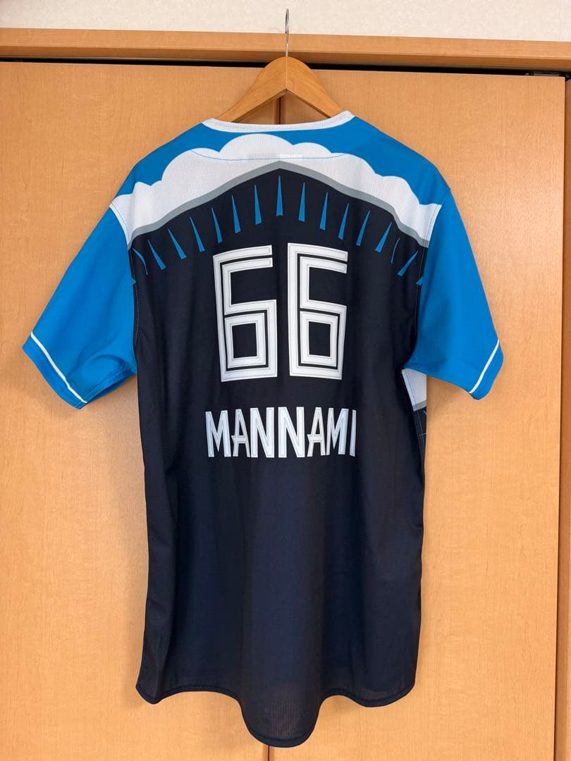 だ*読様 北海道日本ハムファイターズ万波選手エスコン二周年ユニフォーム #66