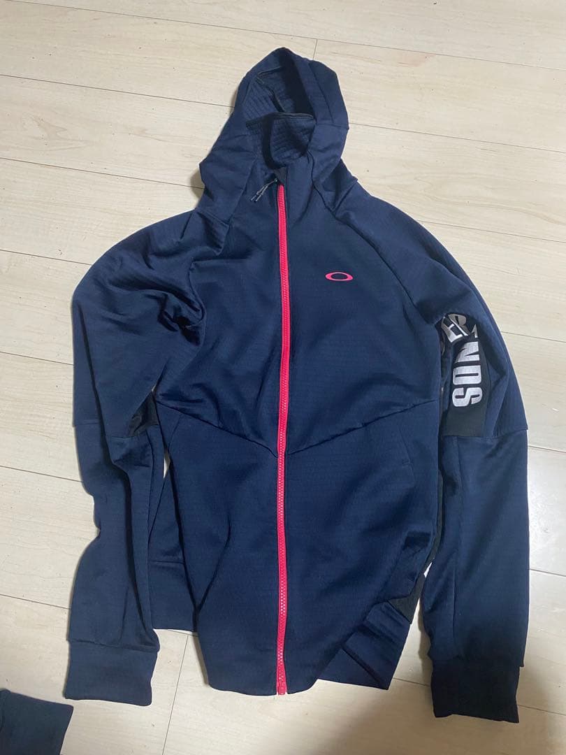 オークリーセットアップ　XL