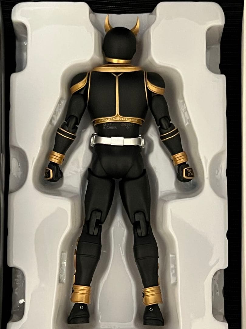 【開封】S.H.Figuarts（真骨彫製法） クウガ アメイジングマイティ