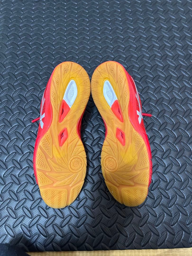 ASICS デスタッキフットサルシューズ レッド