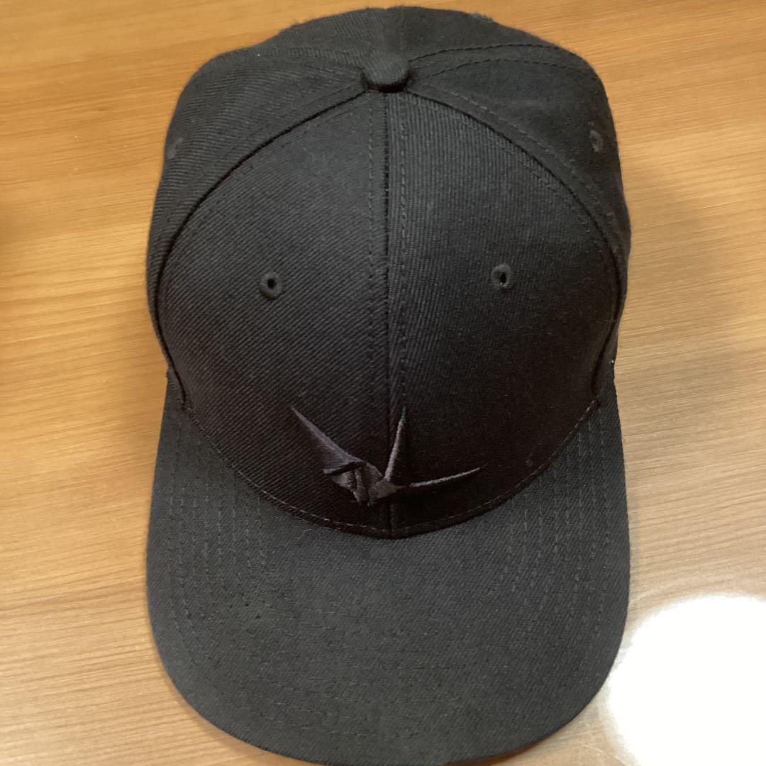 希少美品　完売品　1PIU1UGUALE3 キャップ　折り鶴