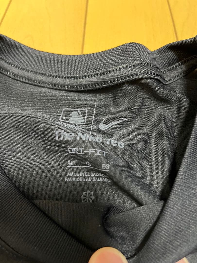 ニューヨークヤンキース　ナイキオーセンティック　ドライTシャツ長袖mlb練習