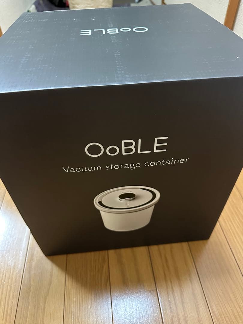 OoBLE 真空保存容器 13L ホワイト　⭐︎少しの訳あり⭐︎