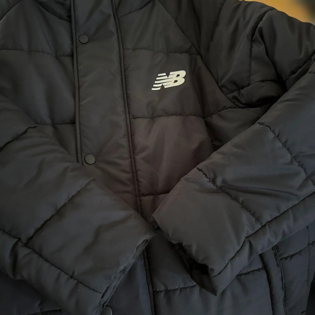 NEW BALANCE　ウインドパデットロングコート　ベンチコート　黒　M　中綿