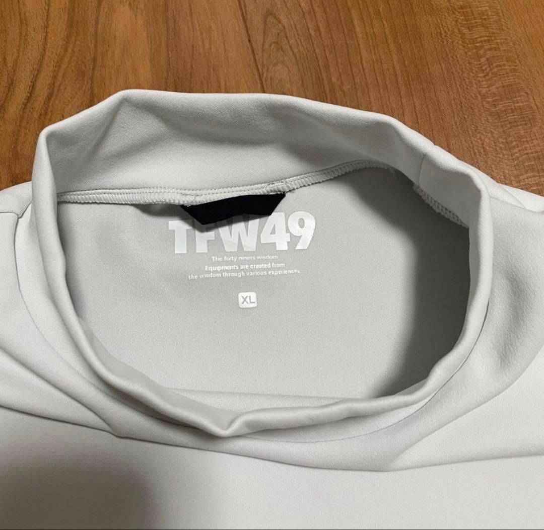 定価2.6万　新品未使用　TFW49 モックネック　Tシャツ XL ライトグレー