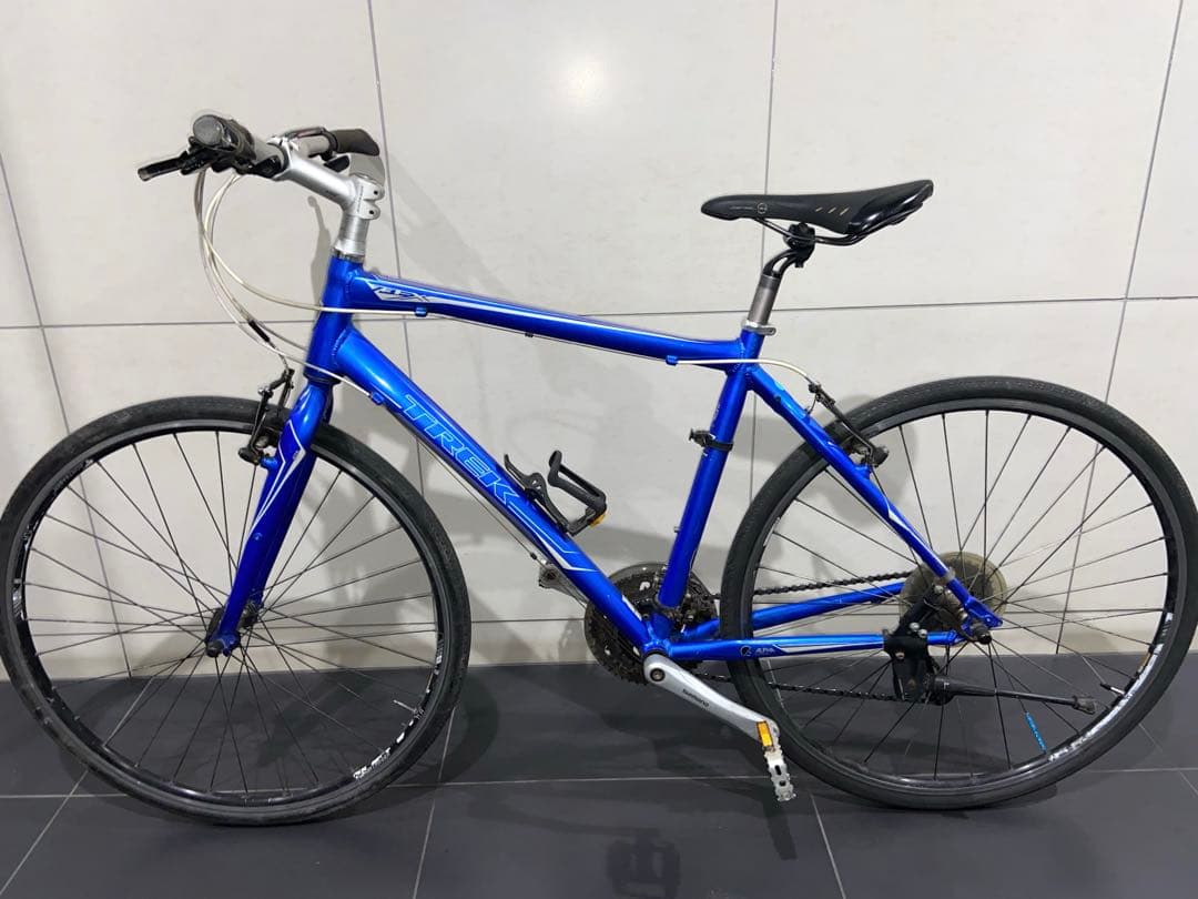 TREK FX7.3 クロスバイク　トレック fx7.2 23自転車　fx234