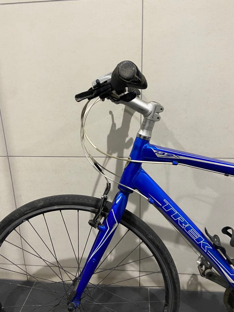 TREK FX7.3 クロスバイク　トレック fx7.2 23自転車　fx234