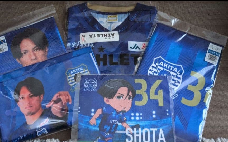 ブラウブリッツ秋田　鈴木翔大選手 ユニフォームセット