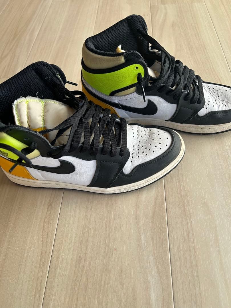 Nike Air Jordan 1 27センチ　スニーカー　ボルトゴールド