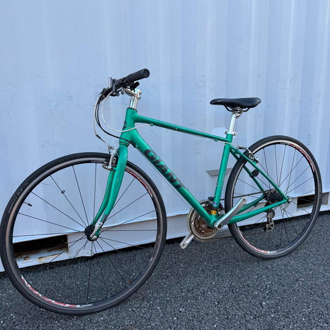 クロスバイク エスケープ R3 身長160-175cm 定価5.7万円
