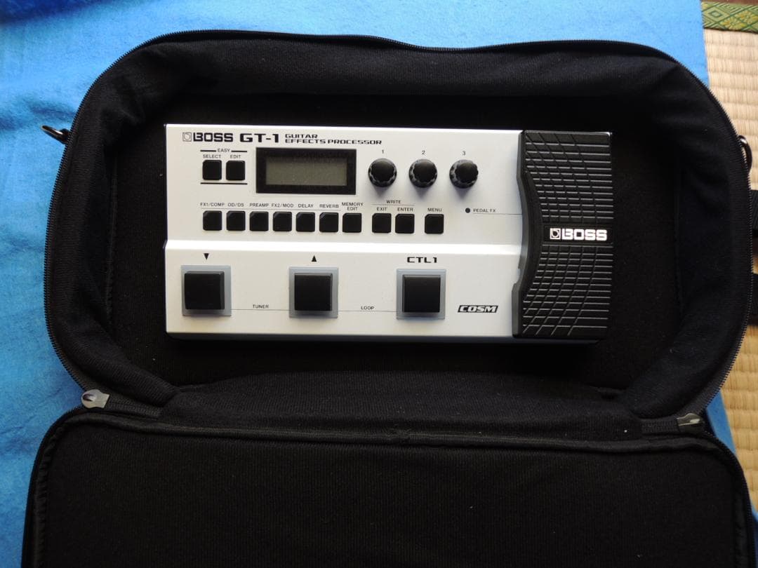♪新品同様♪GT-1-WH★新品バック、元箱・説明書、大容量おまけ電源付き