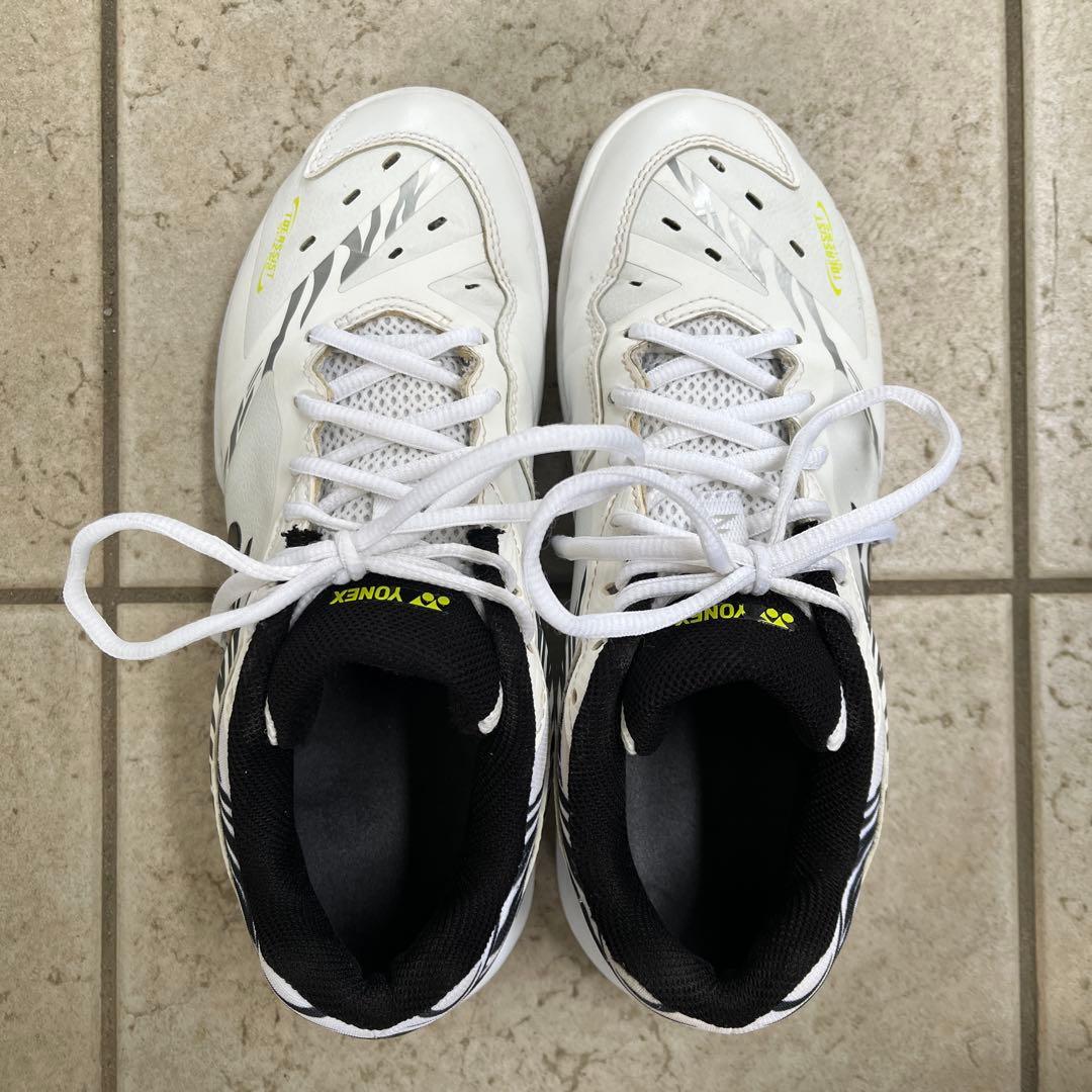 ヨネックス パワークッション 65Z 桃田選手モデル