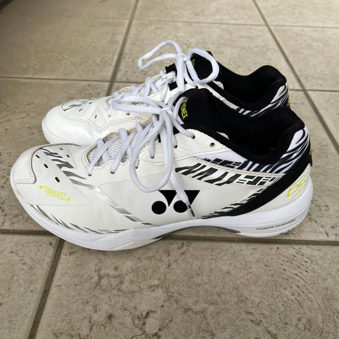 ヨネックス パワークッション 65Z 桃田選手モデル