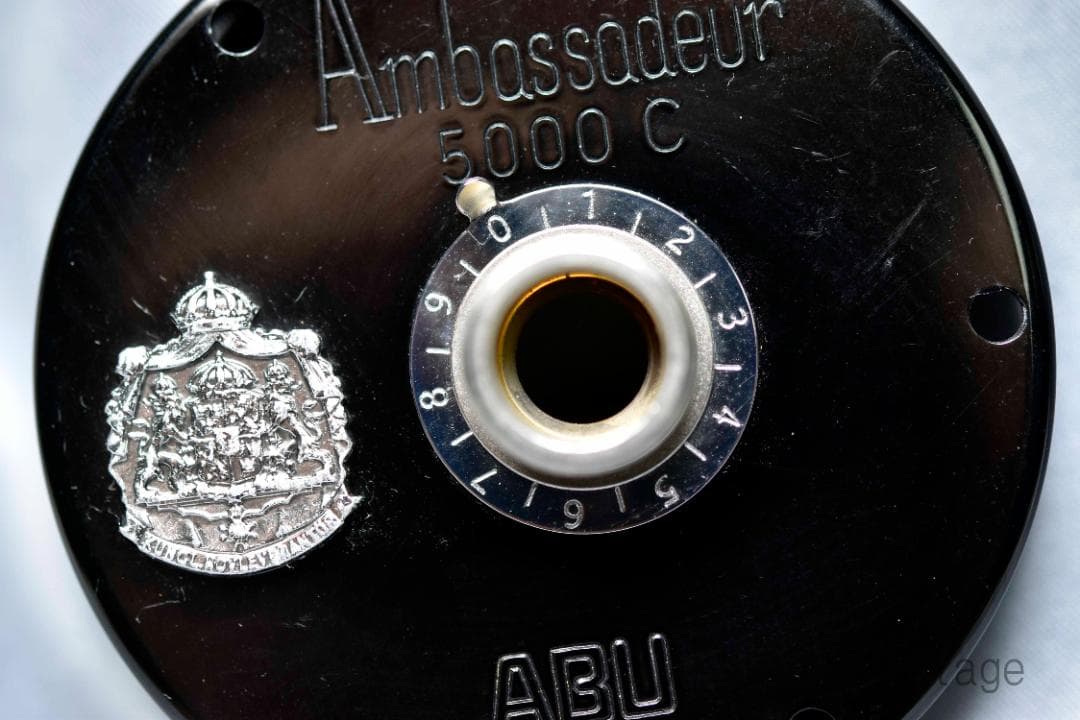 ABU アンバサダー 純正 5000ｃ side plate ｙ1244-468