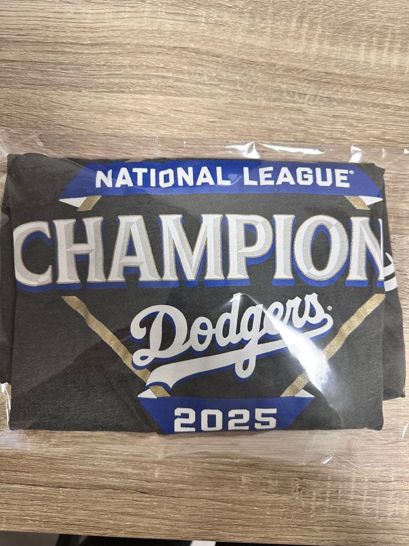 Dodgers 2025年ナショナルリーグチャンピオンTシャツ