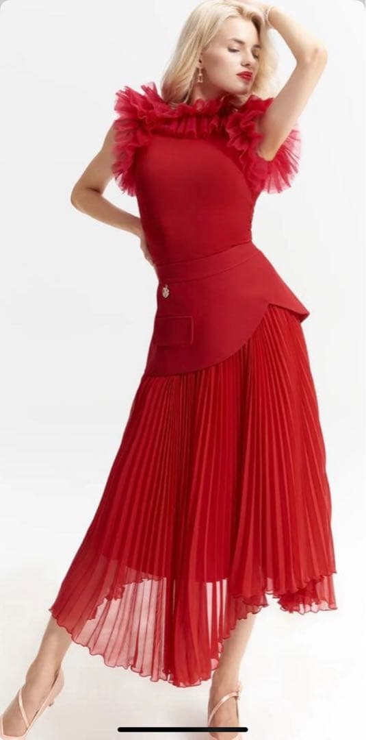 週末セール❤️新品　社交ダンス　スカート dancequeen 赤