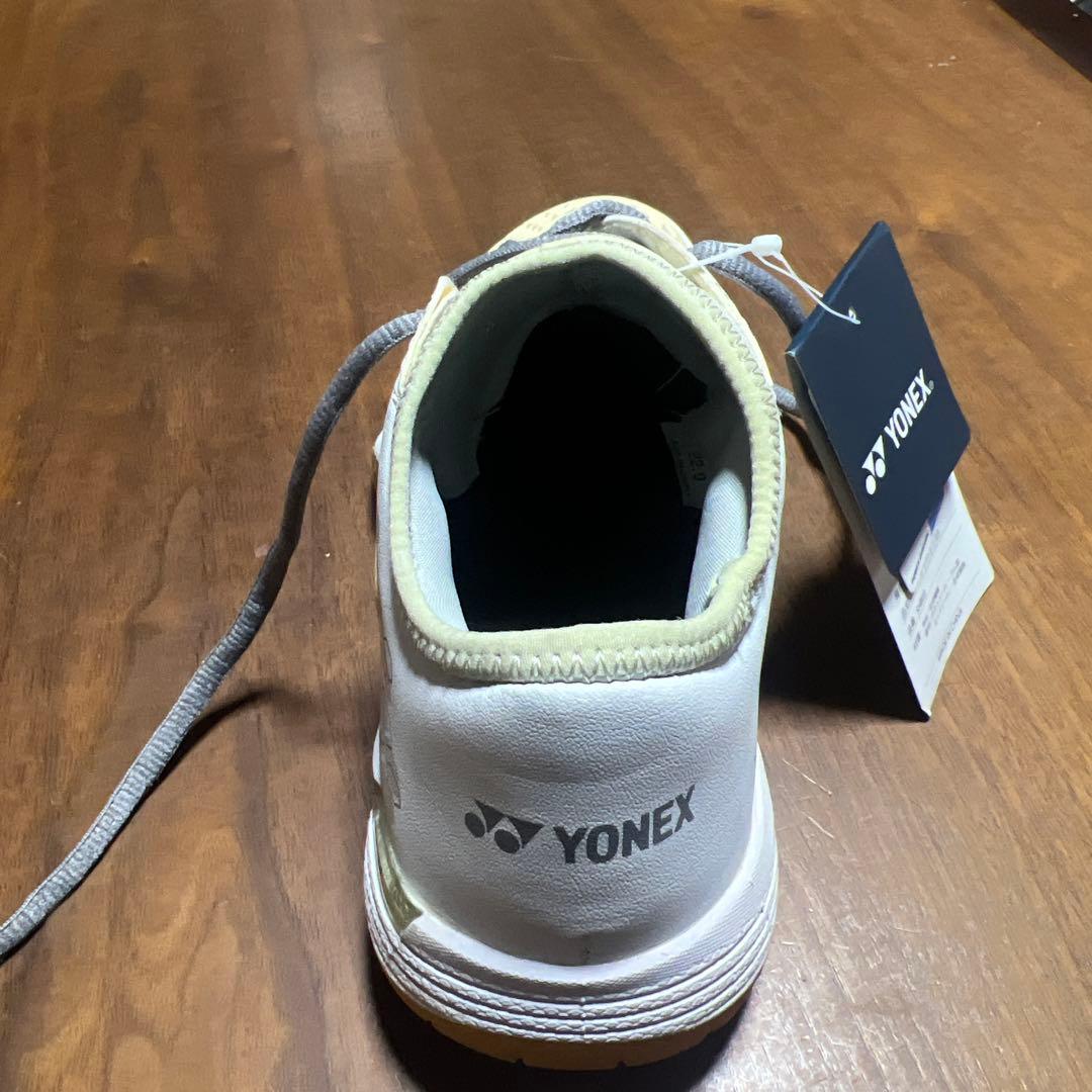 YONEX バドミントンシューズ SHB-03 ベージュ
