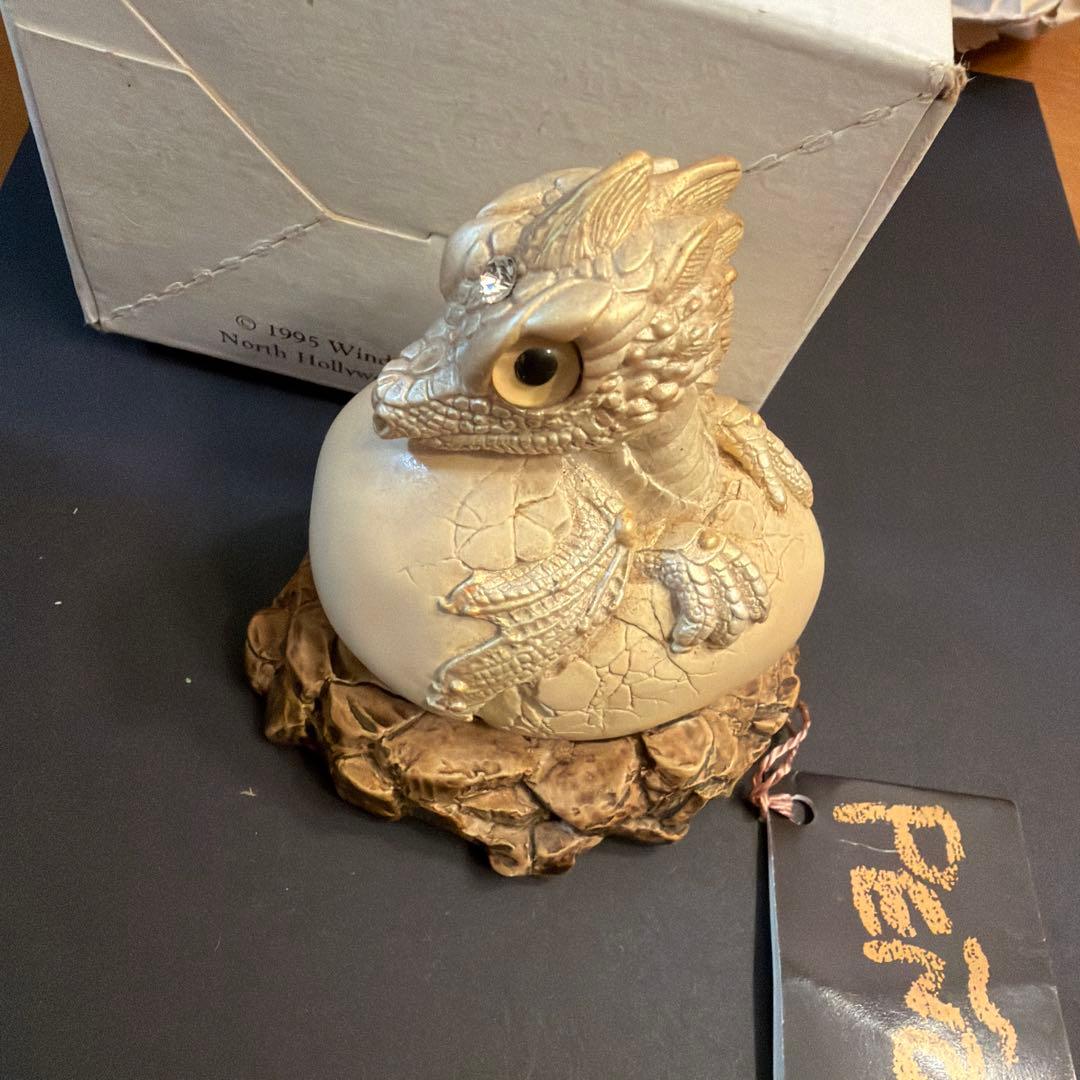 Windstone EditionsHatching Drago孵化するドラゴン