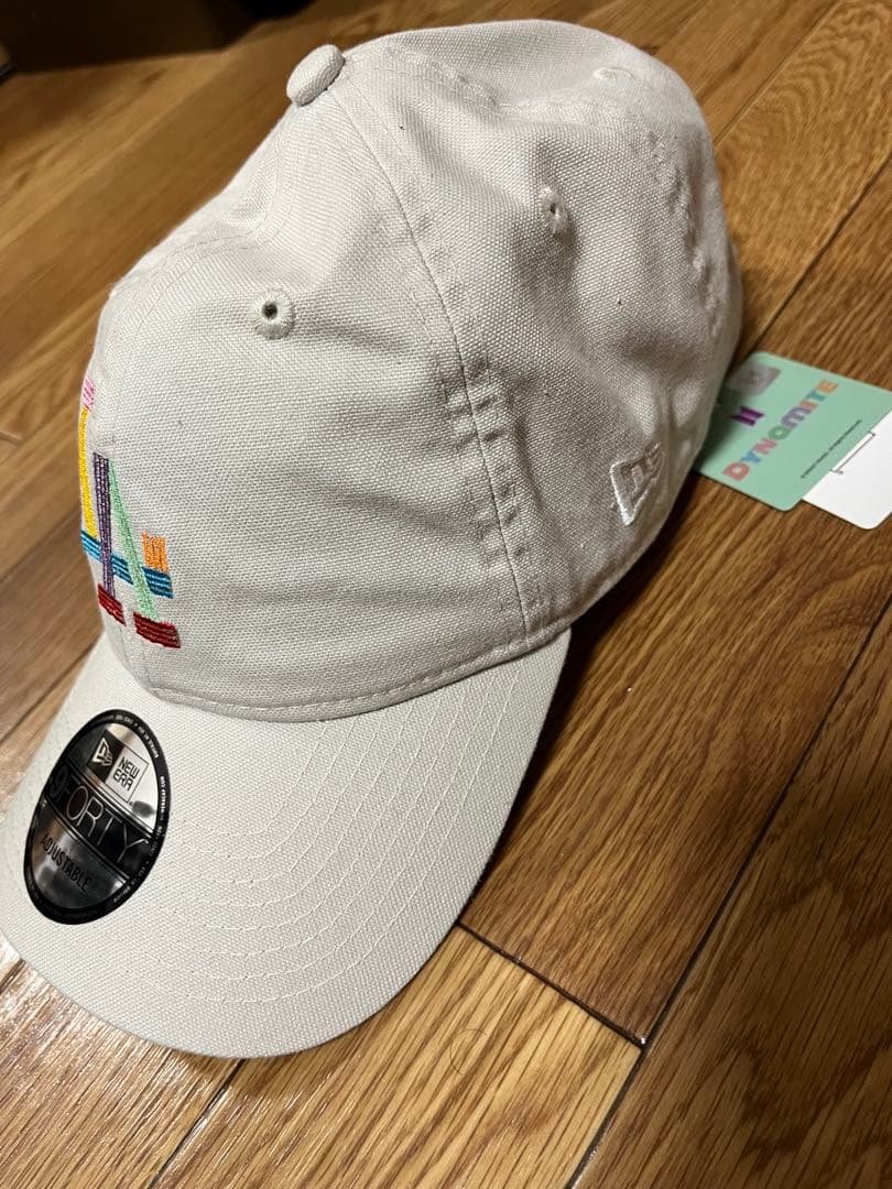 New Era 9FORTY LA刺繍キャップ ベージュ BTS ダイナマイト