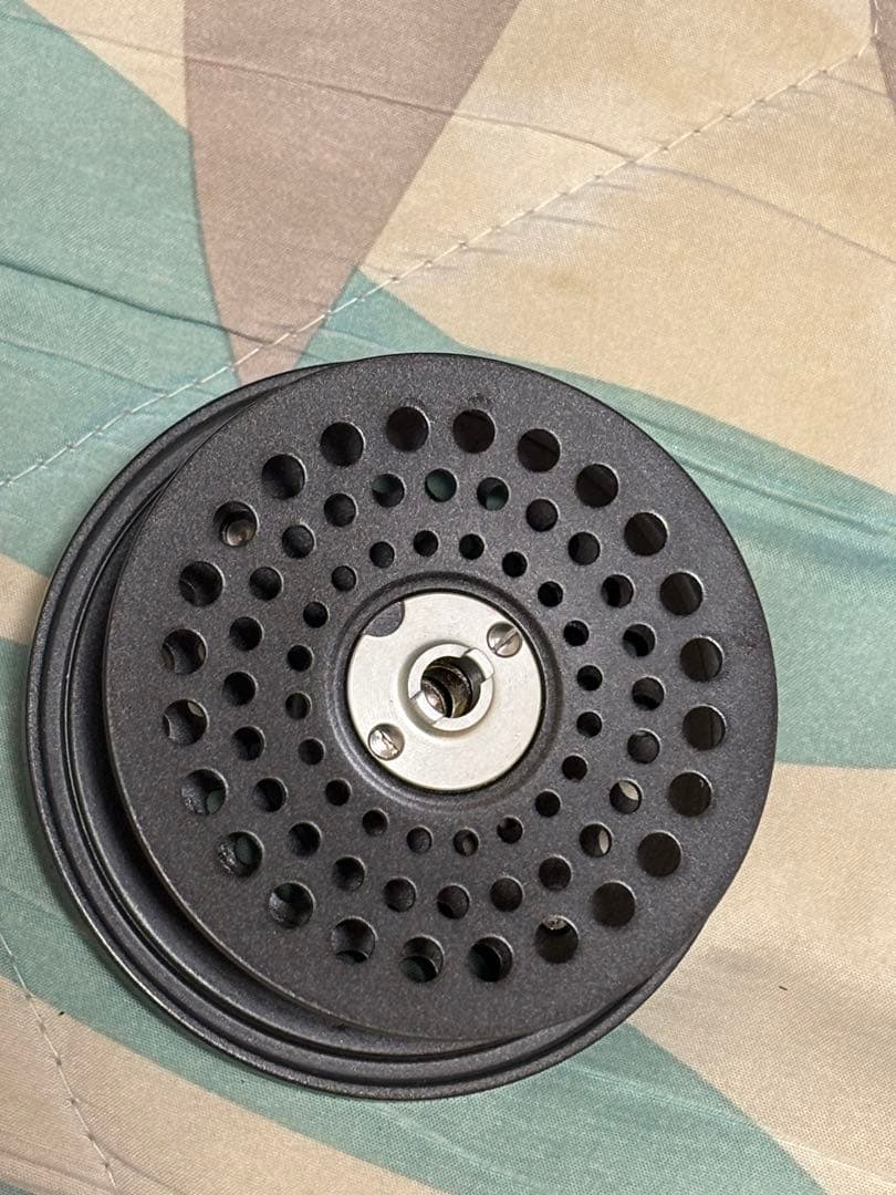 ORVIS BATTENKILL DISC 7/8 スペアスプール付き