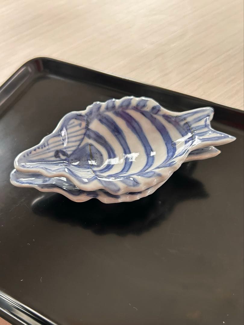 正木春蔵　九谷焼：染付海老形向付 小皿 2点
