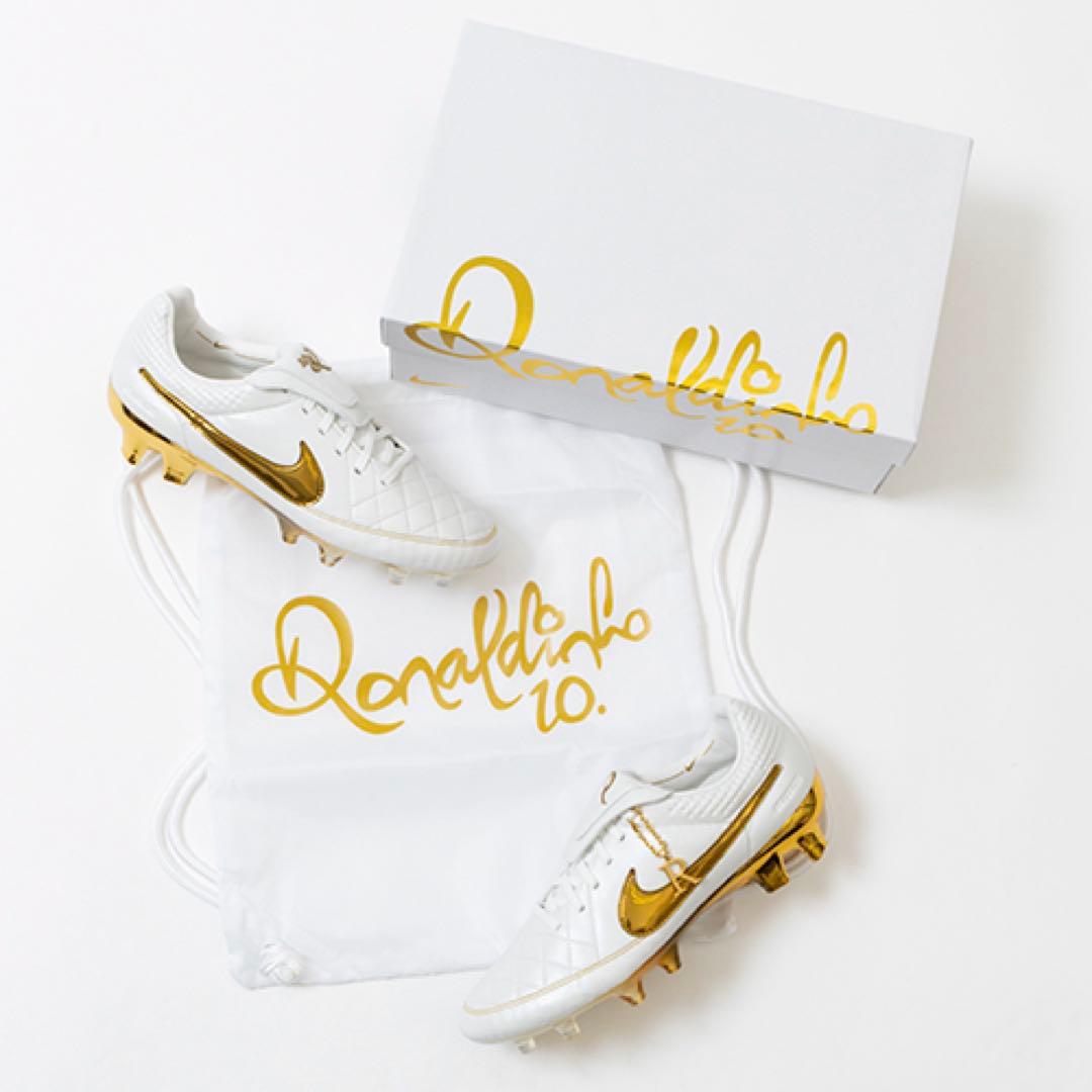 NIKEサッカースパイク　ティエンポFG 26.5