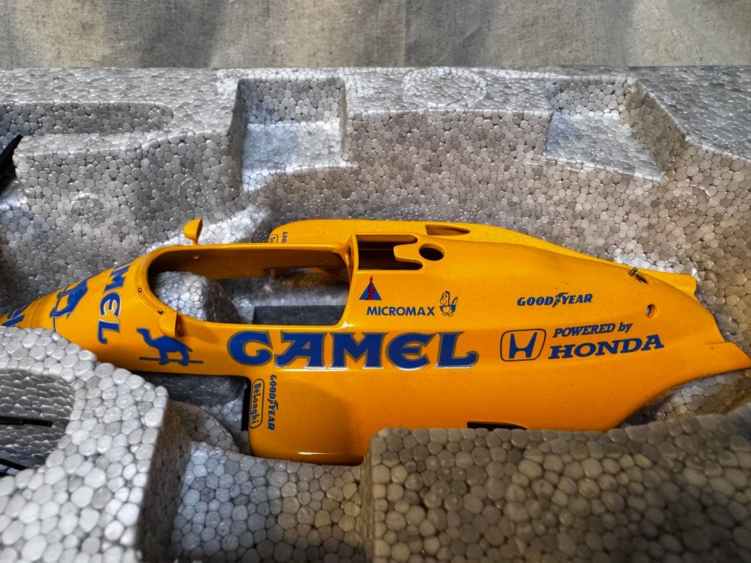 ミニカー Team Lotus 99T Japanese GP 1987 AUTOart