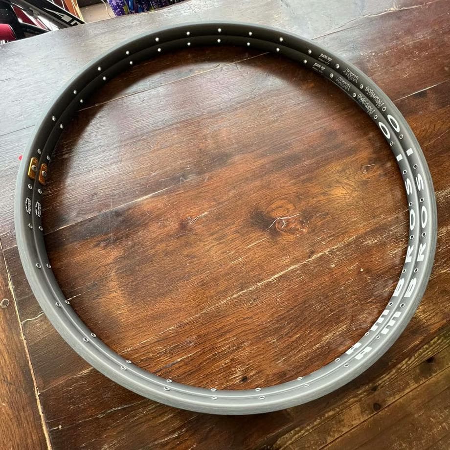 AMBROSIO NEMESIS 32H ペア 新品