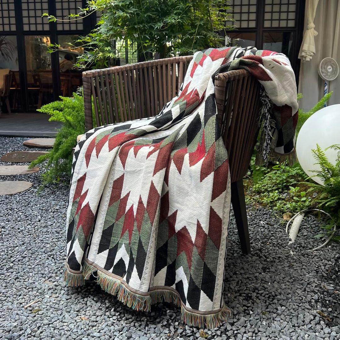 ブランケット　ラグ　キャンプ　アウトドア　車中泊　おしゃピク　オルテガ