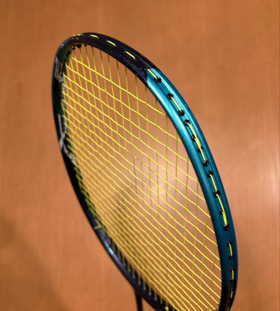 ラケット YONEX nanoflare700