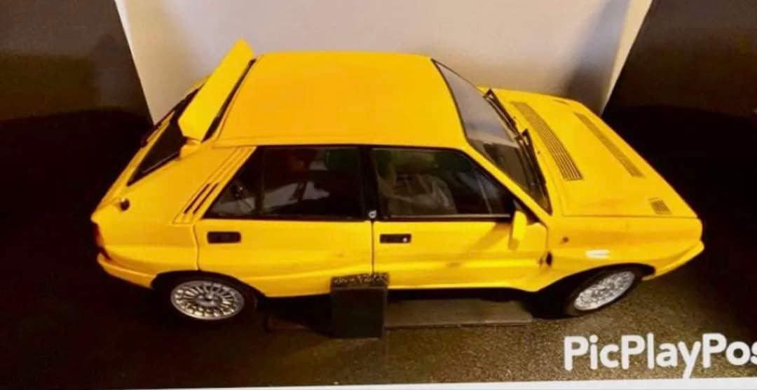 希少 京商 1/18 ランチア デルタインテグラーレ エボルツィオーネ ジアッラ