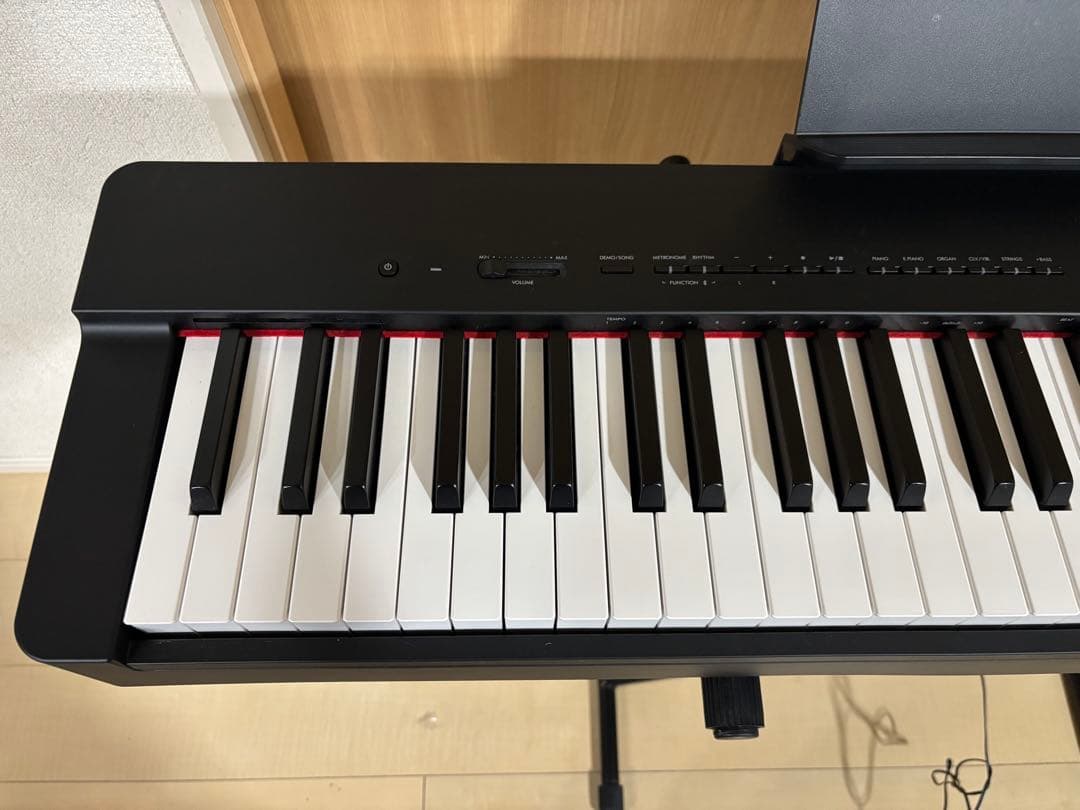 美品！ヤマハ 電子ピアノ P-225B 88鍵、スタンド、FC-35ペダル付