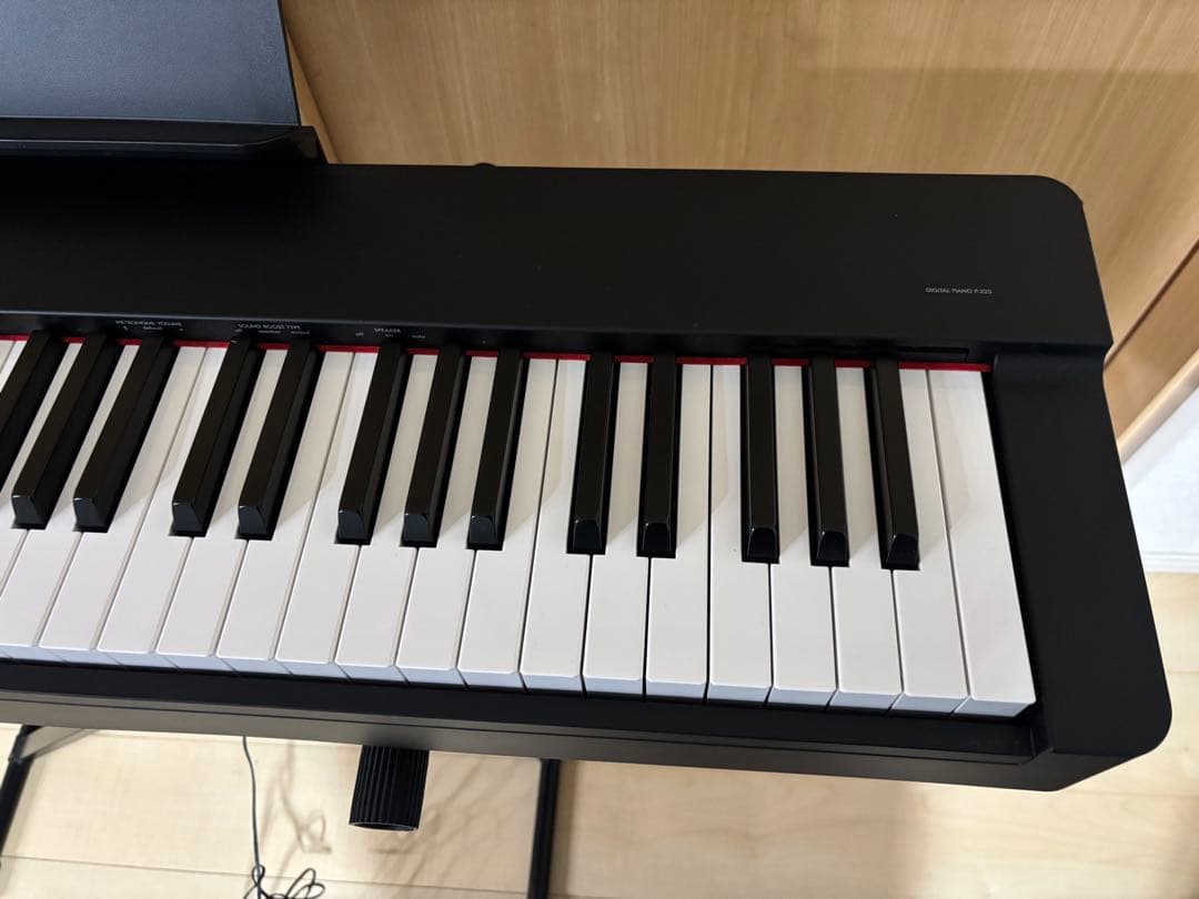 美品！ヤマハ 電子ピアノ P-225B 88鍵、スタンド、FC-35ペダル付