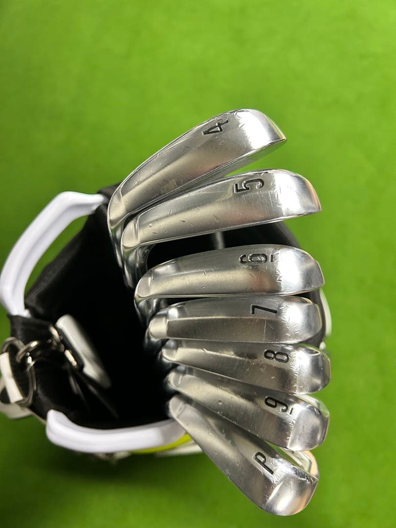 SRIXON ZX5 MKII 4〜P 7本セット　 キャディバック付き