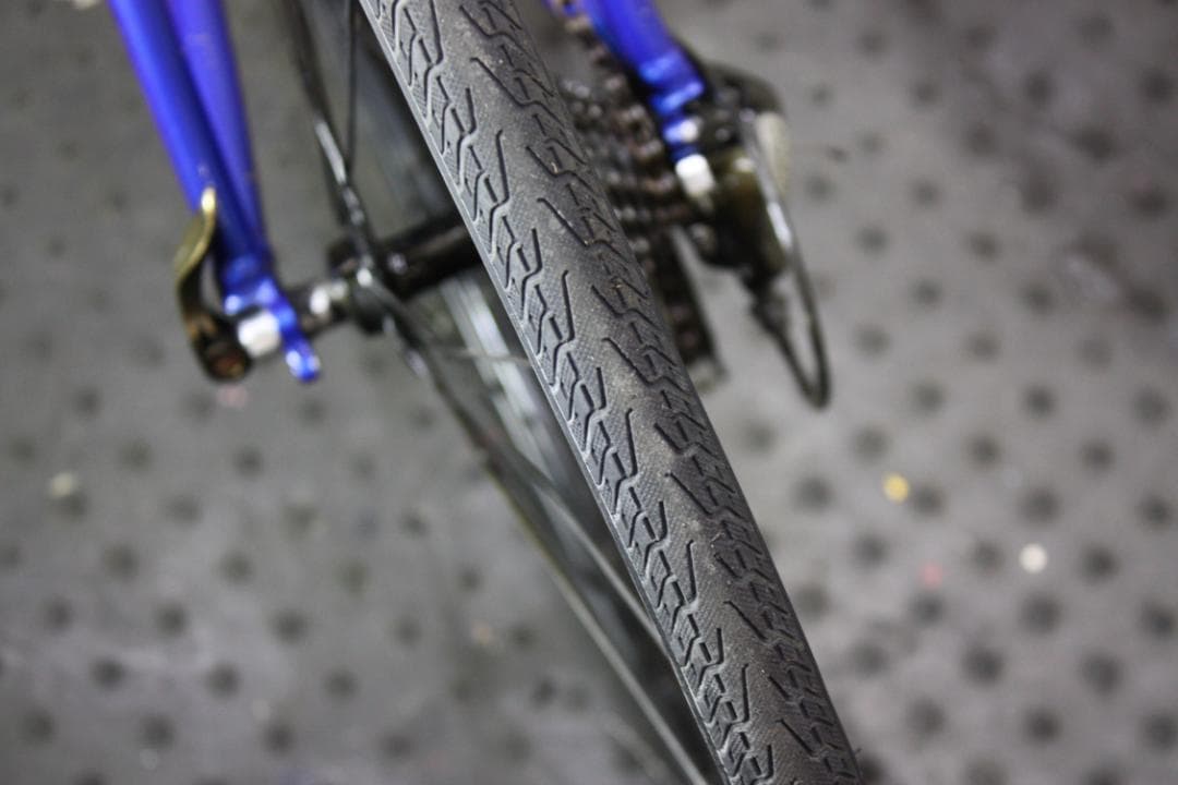 GIANT ESCAPE R3 700C アルミ 24速 470mm 青クロス
