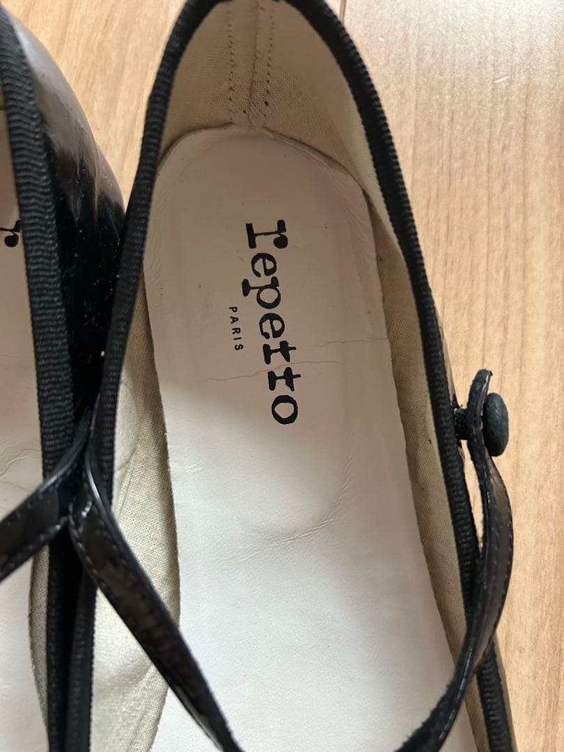 Repetto バレエシューズ 黒 ストラップ付き　〈サイズ　40〉