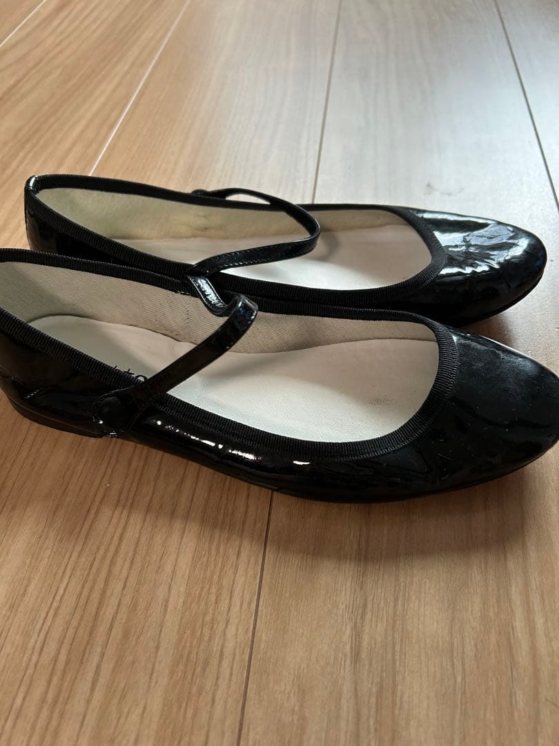 Repetto バレエシューズ 黒 ストラップ付き　〈サイズ　40〉