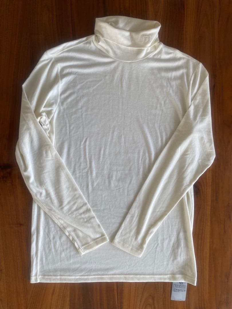 新品未使用★ TRAVISMATHEW トラヴィスマシュー　薄手タートルネック