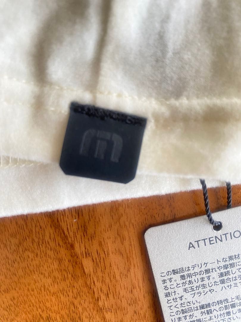 新品未使用★ TRAVISMATHEW トラヴィスマシュー　薄手タートルネック